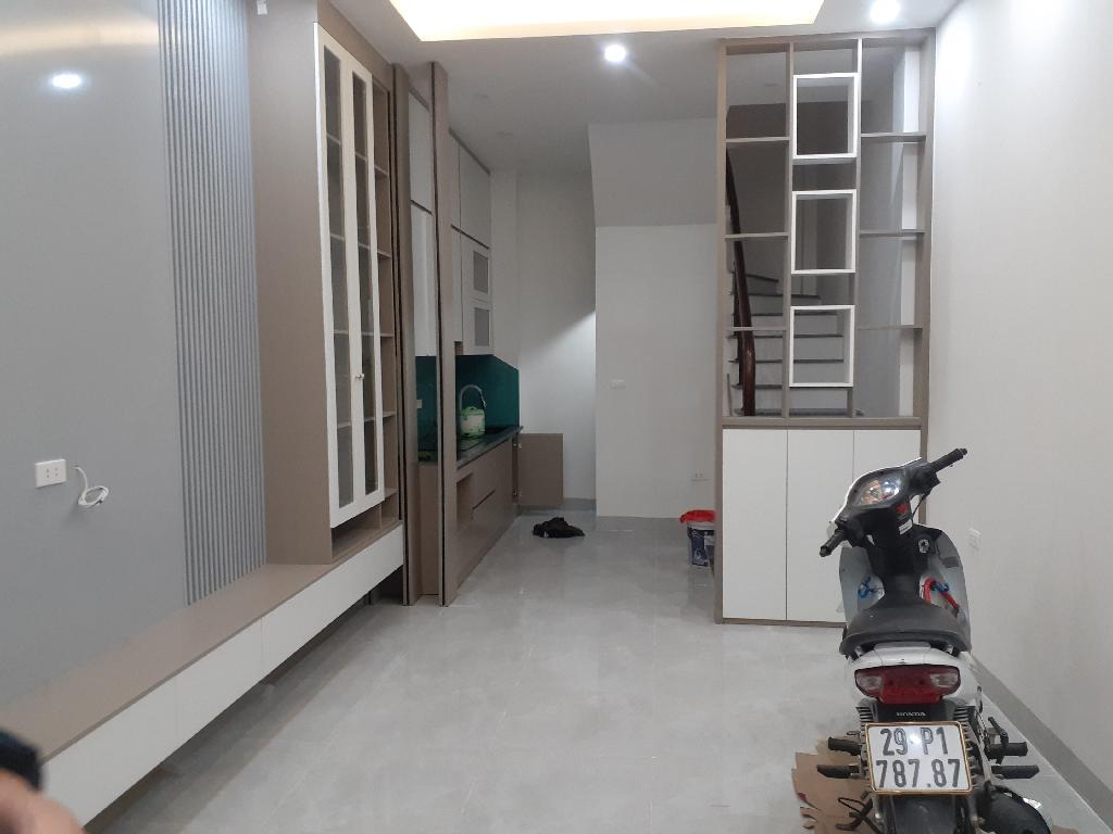 BÁN NHÀ NGÕ 79 DƯƠNG QUẢNG HÀM, 20M RA Ô TÔ ĐỖ, NỘI THẤT MỚI ĐẸP, 5 TẦNG 3 PHÒNG NGỦ RỘNG - BÁN NHANH 8.8 TỶ CÓ TL